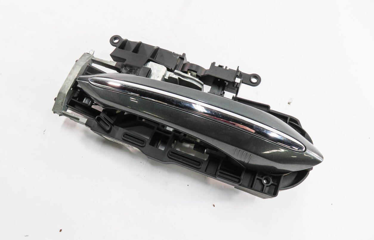 09-18 BMW 528i 535i 550i 740i 750i 760i RIGHT REAR COMFORT DOOR HANDLE (GRAY)