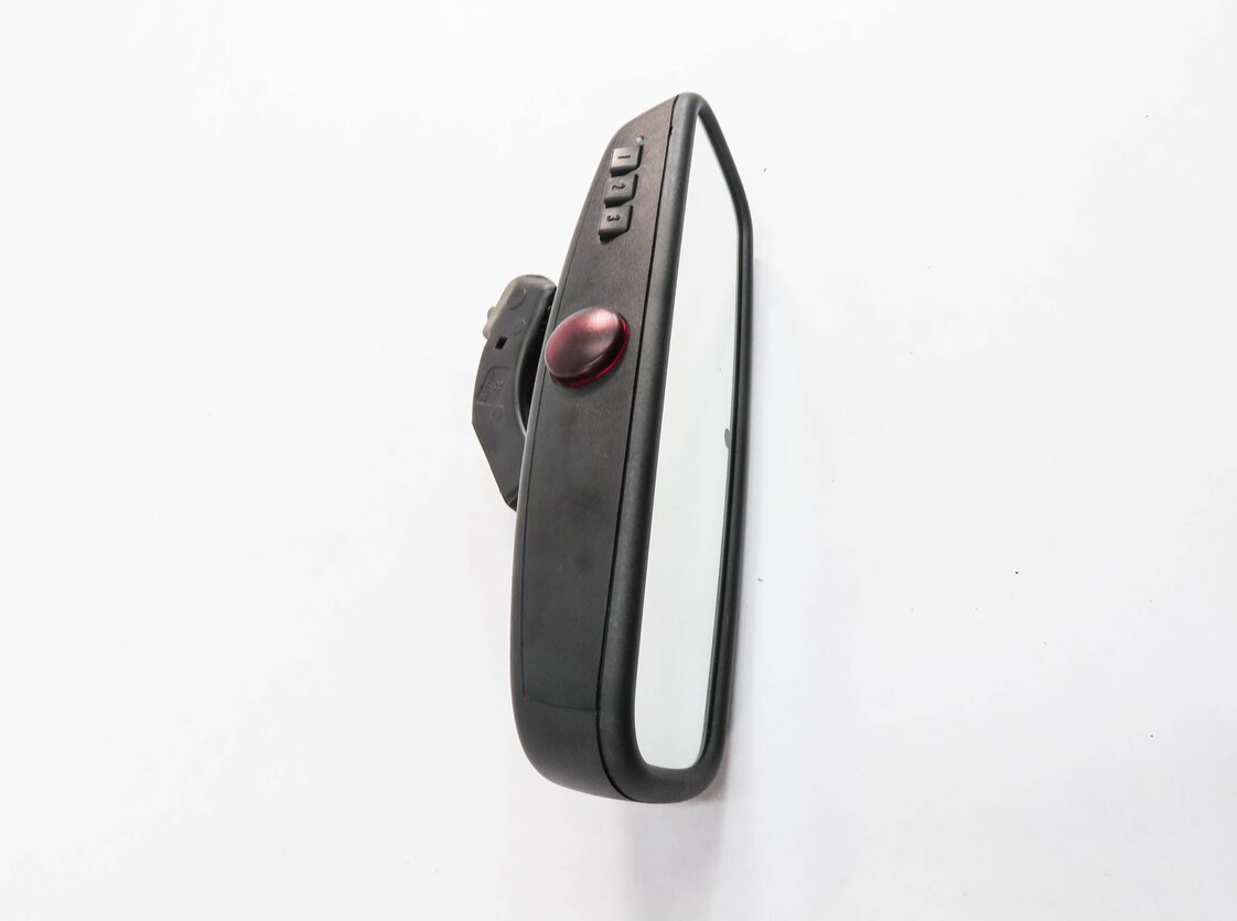 Thumbnail 4: 2011 BMW 535i (F10) AUTODIM REARVIEW MIRROR w/ HOMELINK