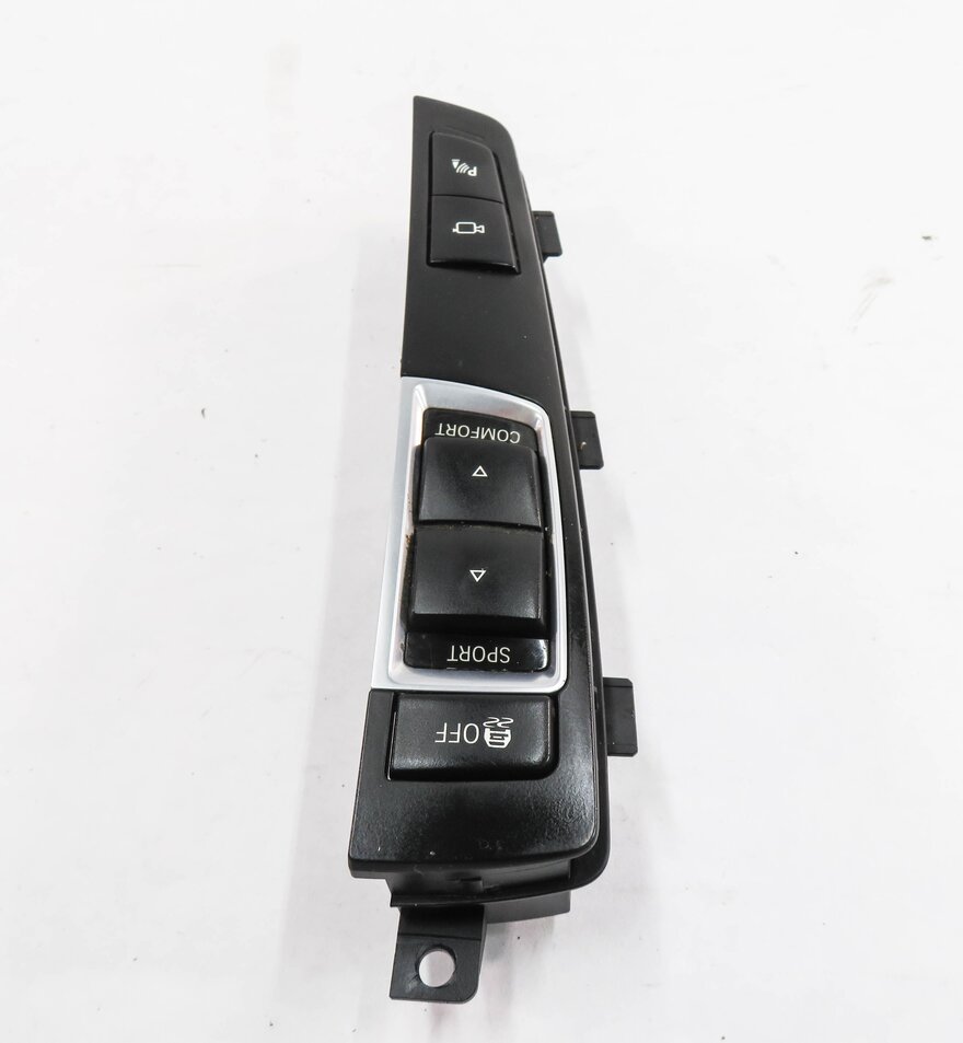 Thumbnail 5: 2011 BMW 535i (F10) TRACTION CONTROL SPORT COMFORT CAMERA PDC SWITCH BUTTON