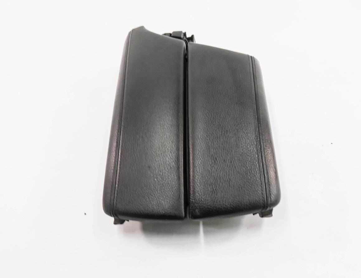 Thumbnail 2: 2011 BMW 528i 535i 550i (F10) FRONT CENTER CONSOLE ARM REST LID (BLACK LEATHER)