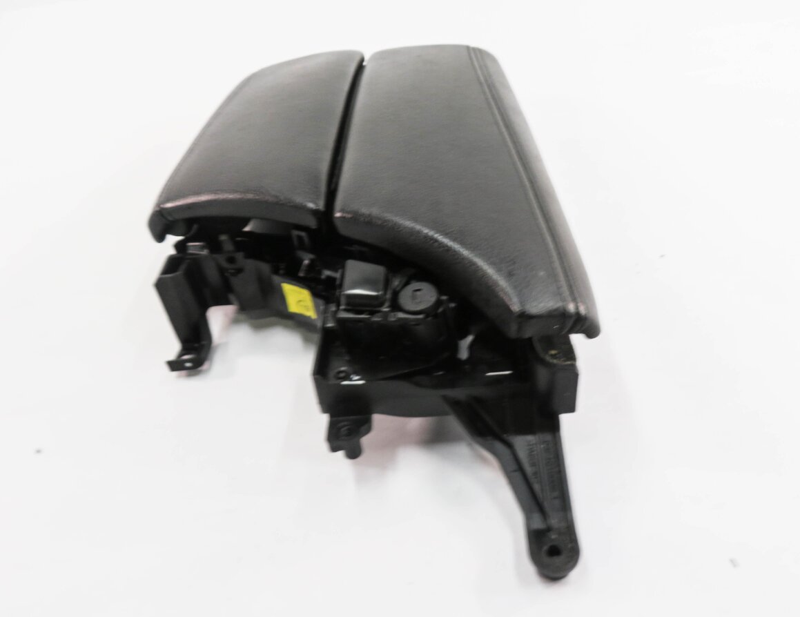 Thumbnail 6: 2011 BMW 528i 535i 550i (F10) FRONT CENTER CONSOLE ARM REST LID (BLACK LEATHER)