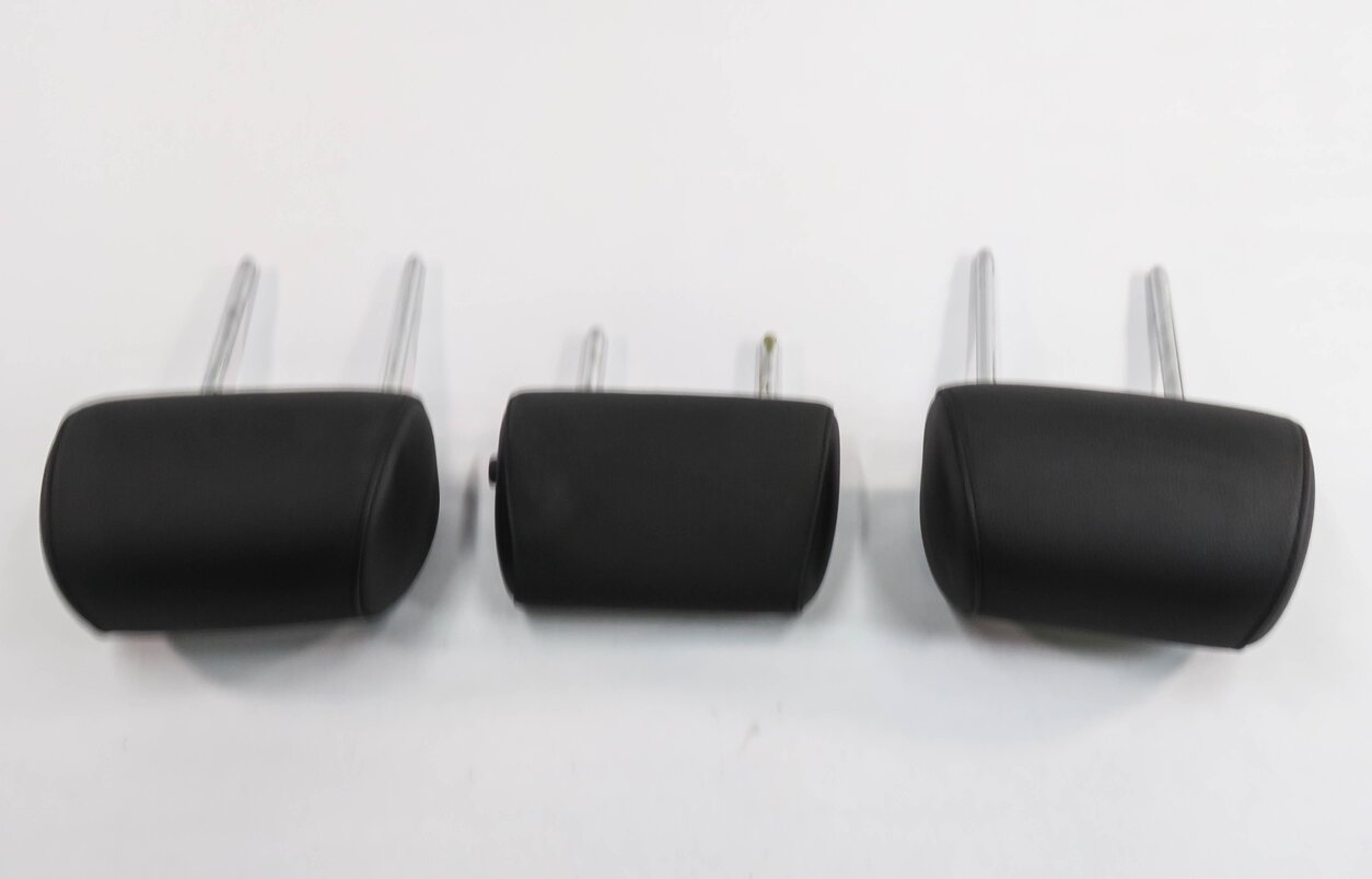 Thumbnail 5: 2011 BMW 535i (F10) REAR SEAT HEADREST SET-3 (BLACK LEATHER)