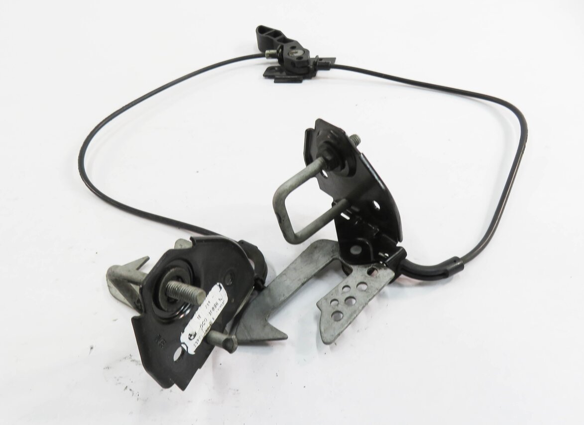 Thumbnail 2: 2011 BMW 535i (F10) FRONT LEFT & RIGHT UPPER HOOD LOCK LATCH SET w/ RELEASE
