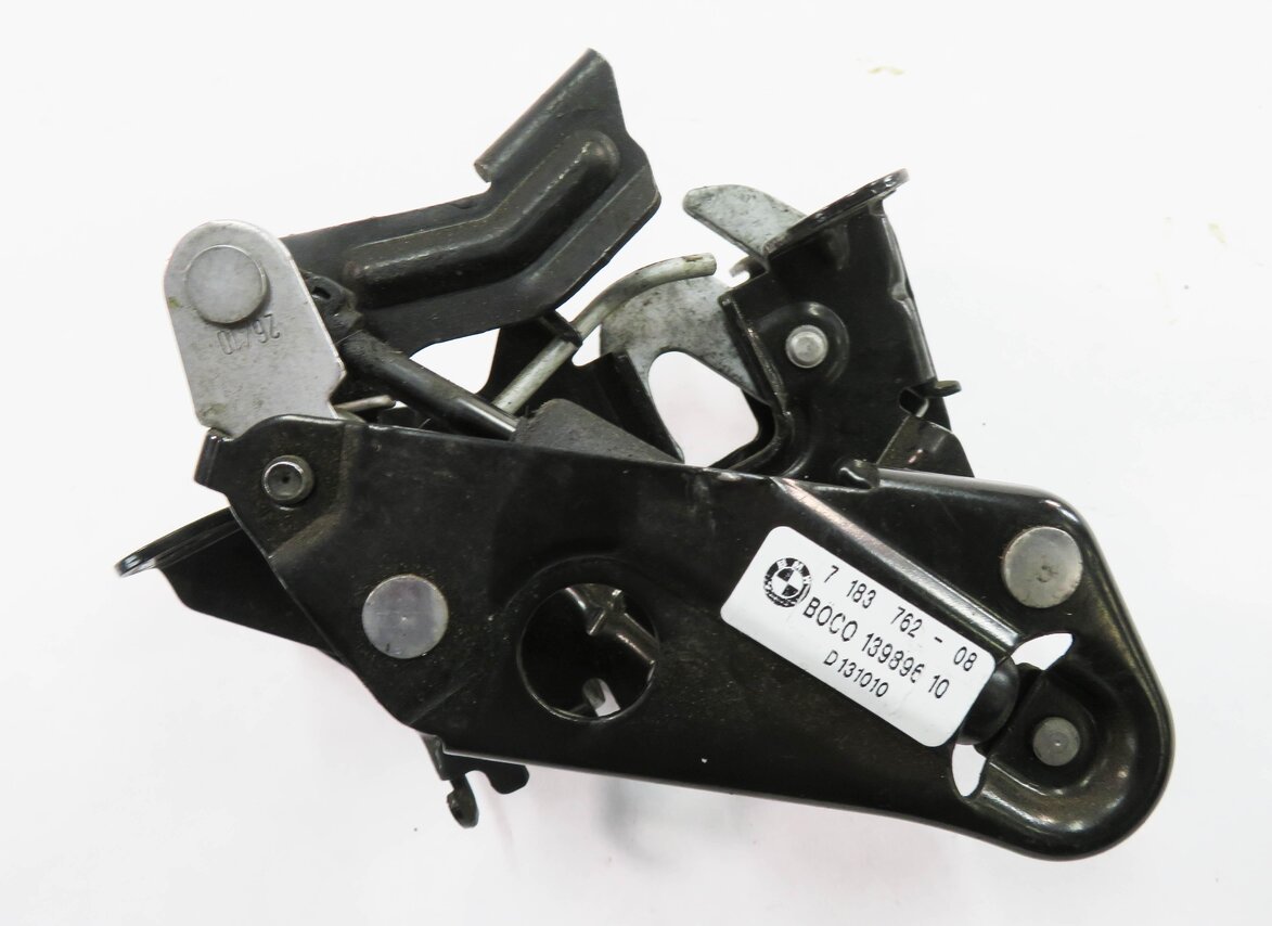Thumbnail 8: 2011 BMW 535i (F10) FRONT LEFT & RIGHT LOWER HOOD LOCK LATCH SET-2