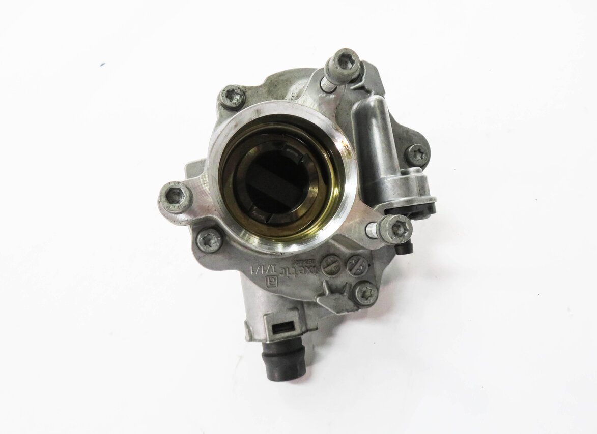 Thumbnail 7: 10-12 BMW 135i 335i 535i 640i X3 X5 X6 (E87 E90 E70) 3.0L N55 BRAKE VACUUM PUMP