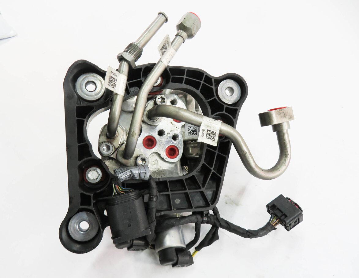 Thumbnail 6: 2011 BMW 535i (F10) 3.0L N55 TURBO ENGINE - DYNAMIC DRIVE SUSPENSION VALVE BLOCK
