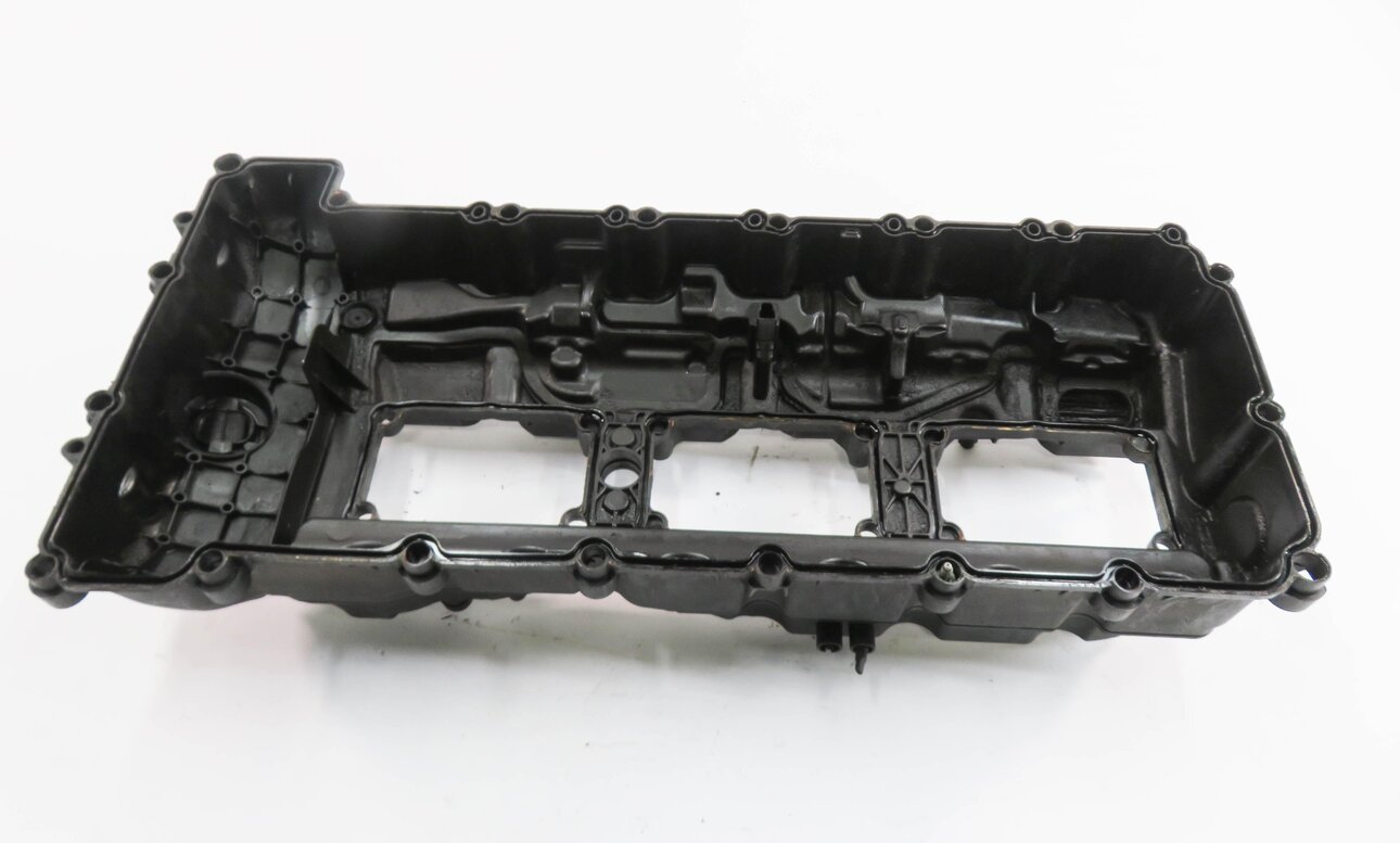 Thumbnail 8: 2011-2019 1/2/3/4/5/6/7/X1/X3/X4/5/X6 - 3.0L MOTOR N55 TURBO ENGINE VALVE COVER