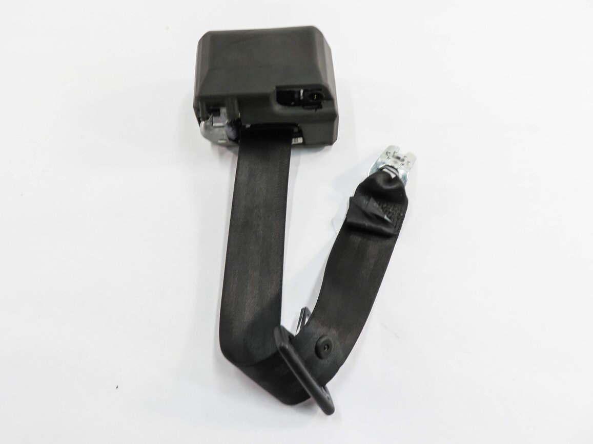 Thumbnail 2: 2012 AUDI A5 (B8 8T) REAR SEAT - RIGHT SEATBELT RETRACTOR (BLACK)