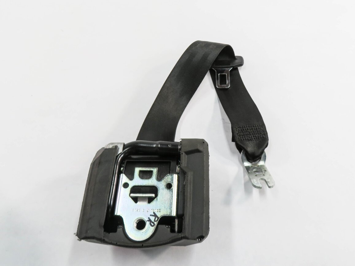 Thumbnail 5: 2012 AUDI A5 (B8 8T) REAR SEAT - RIGHT SEATBELT RETRACTOR (BLACK)