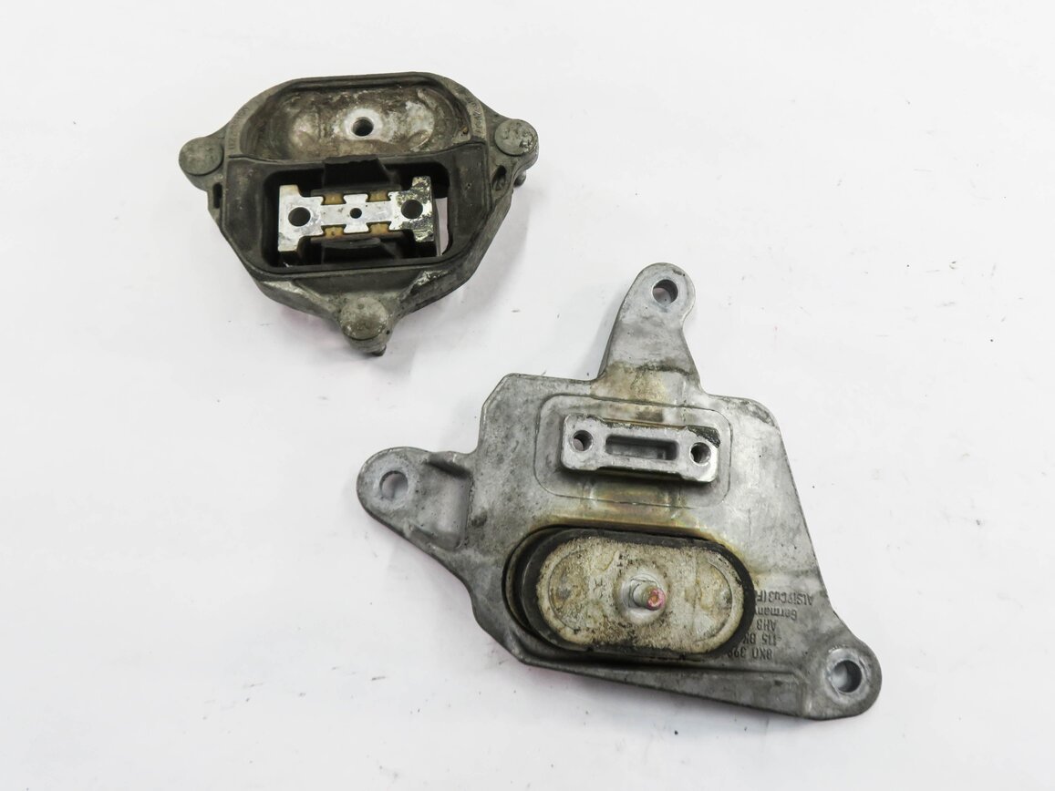 Thumbnail 2: 2012 AUDI A5 (B8 8T) 2.0L CAEB TURBO ENGINE - TRANSMISSION MOUNT BRACKET
