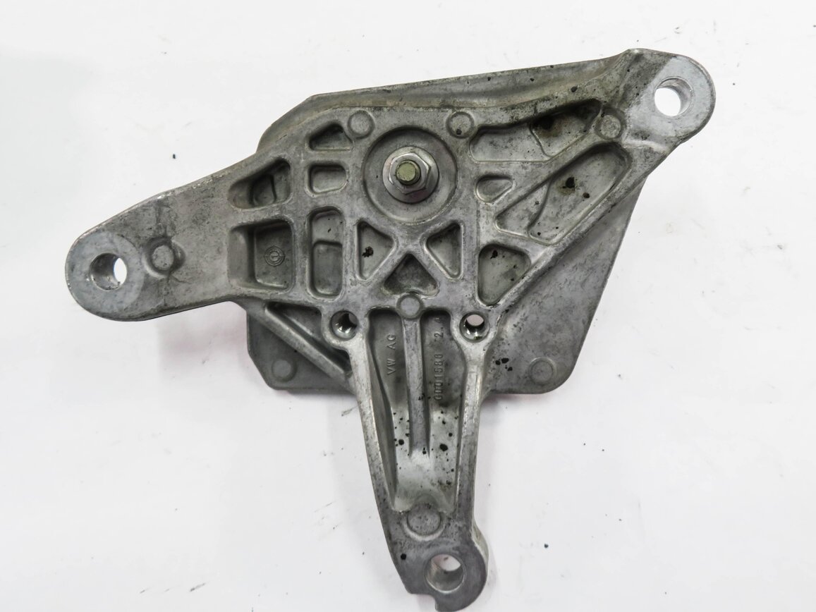 Thumbnail 5: 2012 AUDI A5 (B8 8T) 2.0L CAEB TURBO ENGINE - TRANSMISSION MOUNT BRACKET