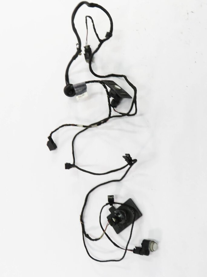 Thumbnail 3: 2012 AUDI A5 (B8 8T) REAR PDC PARK DISTANCE SENSOR SET w/ HARNESS (IBIS WHTIE)