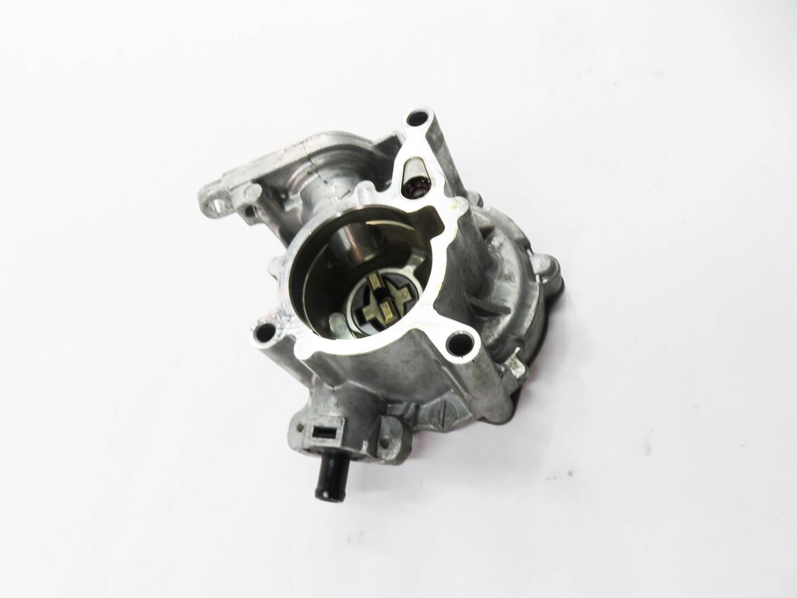 Thumbnail 3: 2012 AUDI A5 (B8 8T) 2.0L TURBO ENGINE - BRAKE VACUUM PUMP