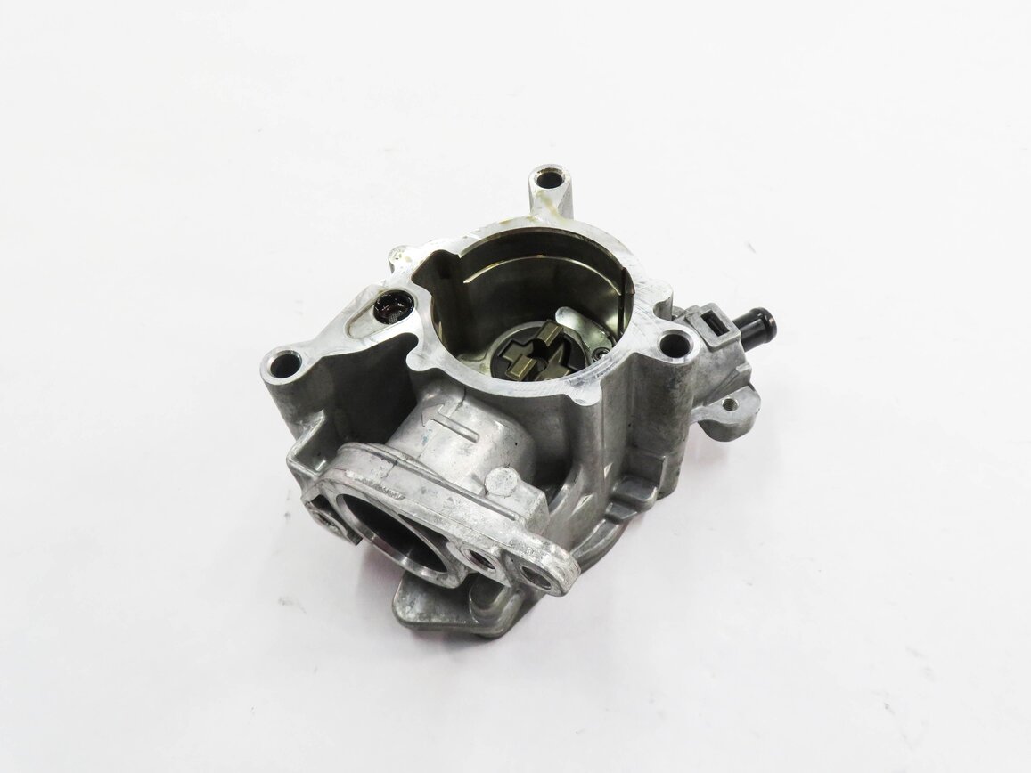 Thumbnail 5: 2012 AUDI A5 (B8 8T) 2.0L TURBO ENGINE - BRAKE VACUUM PUMP