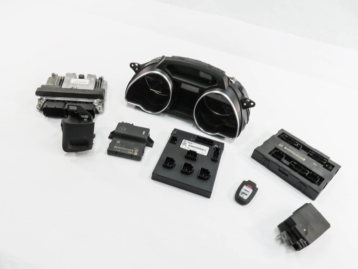 2012 AUDI A5 (B8 8T) 2.0L CAEB TURBO ENGINE - ECM BCM IMMOBILIZER MODULE KEY SET