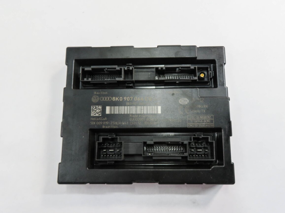 Thumbnail 4: 2012 AUDI A5 (B8 8T) 2.0L CAEB TURBO ENGINE - ECM BCM IMMOBILIZER MODULE KEY SET