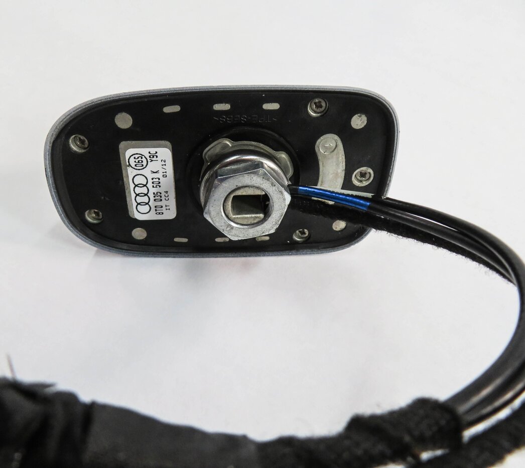 Thumbnail 6: 2008-2012 AUDI A5 S5 (B8 8T) COUPE RADIO STEREO RECEPTION ANTENNA (IBIS WHITE)