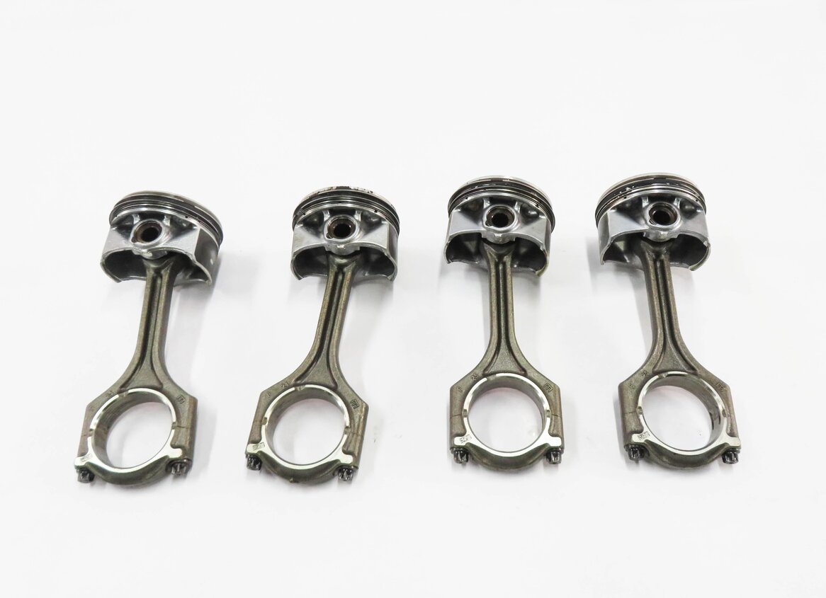 Thumbnail 6: 2013 RANGE ROVER EVOQUE (L538) 2.0L TURBO ENGINE - PISTON w/ CONNECTING ROD SET