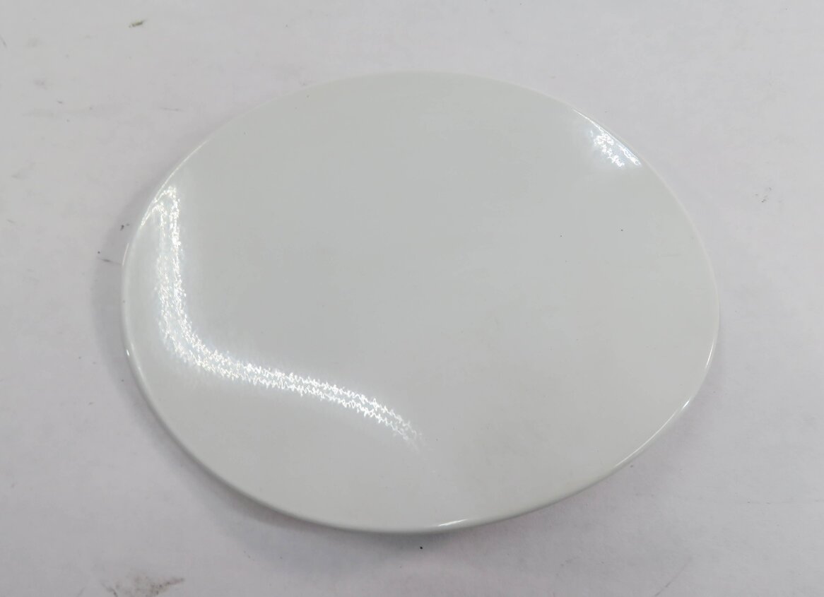 Thumbnail 2: 12-19 RANGE ROVER EVOQUE (L538) FUEL TANK DOOR COVER LID TRIM (FUJI WHITE 867)