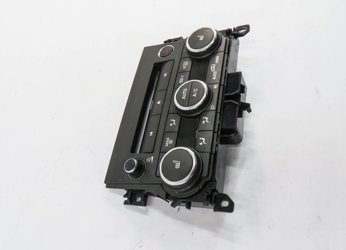 Thumbnail 4: 12-13 RANGE ROVER EVOQUE (L538) HEATER A/C TEMPERATURE CONTROL w/ HEATED SEAT