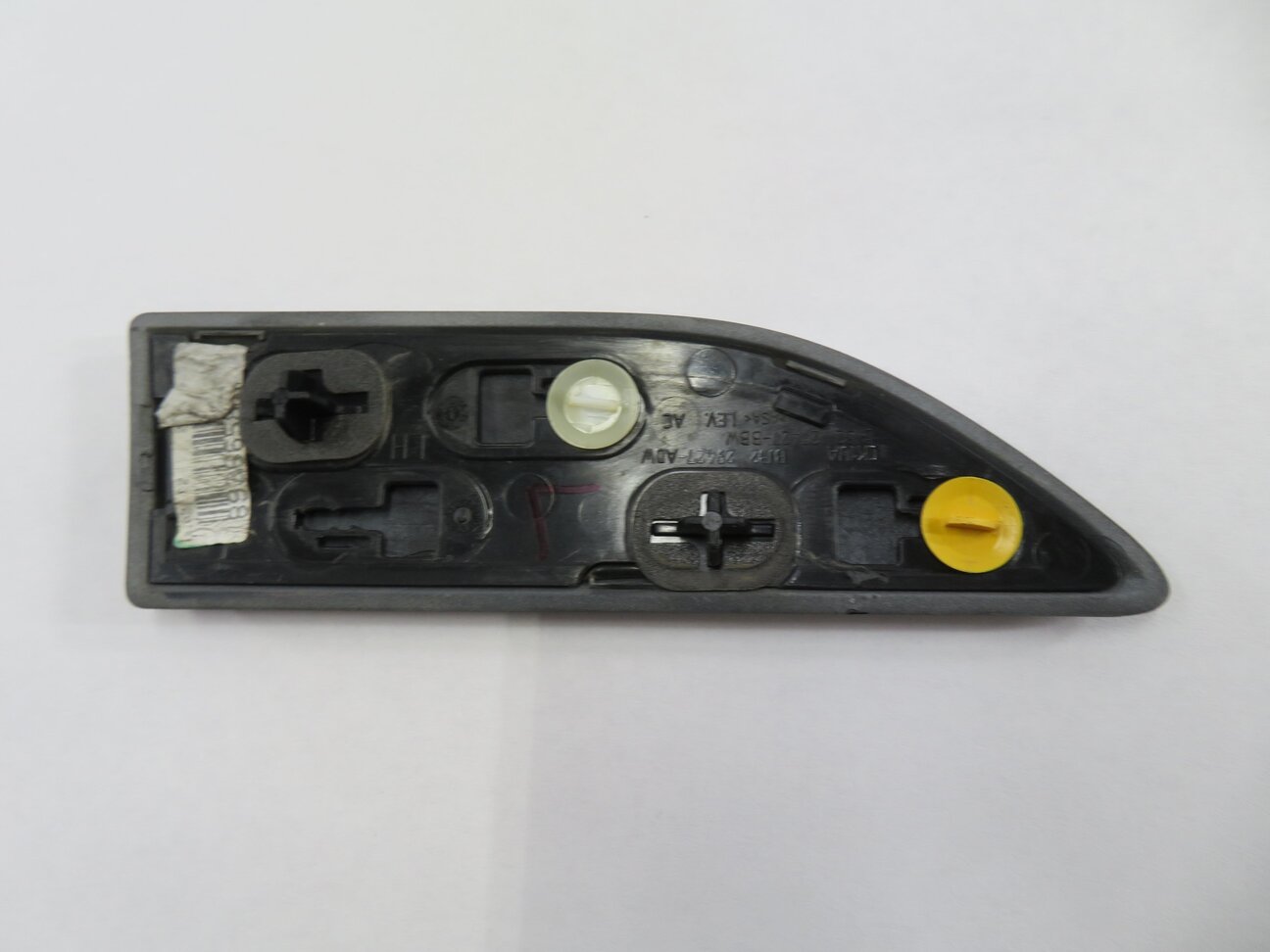 Thumbnail 4: 2013 RANGE ROVER EVOQUE (L538) LEFT FRONT DRIVER DOOR EXTERIOR TRIM PANEL PIECE