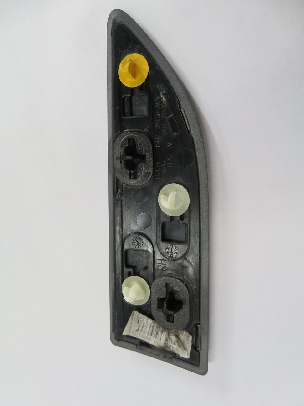 Thumbnail 5: 2013 RANGE ROVER EVOQUE (L538) RIGHT FRONT PASSENGER DOOR EXTERIOR TRIM PANEL