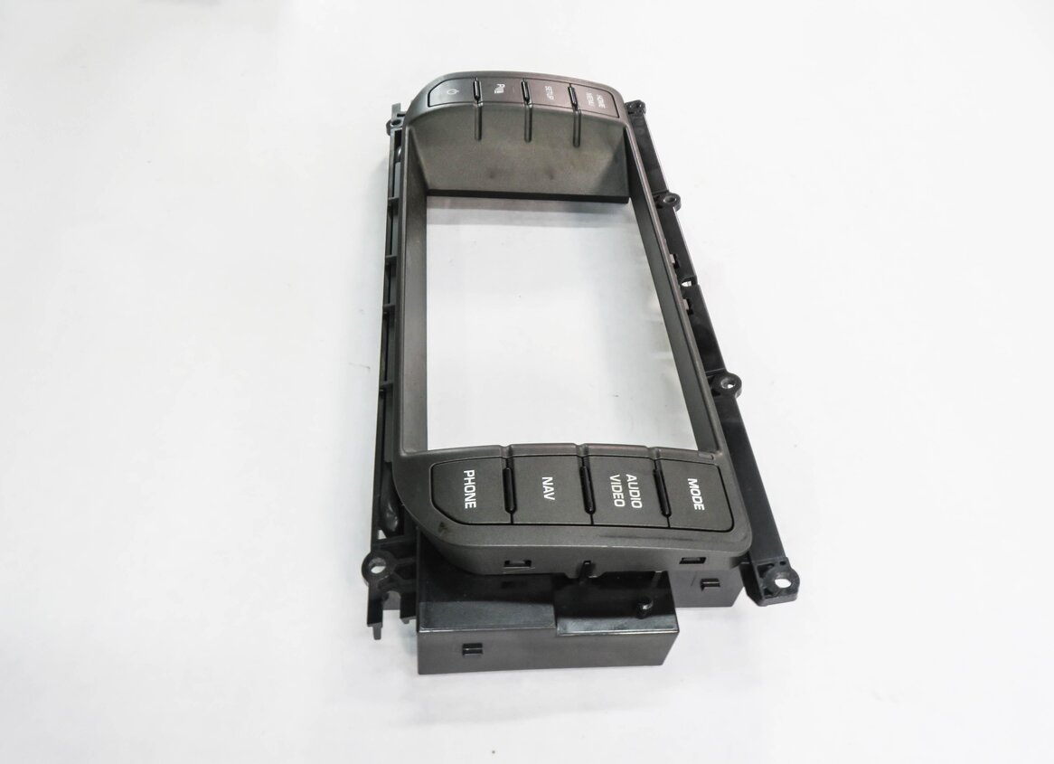 Thumbnail 4: 12-15 RANGE ROVER EVOQUE (L538) RADIO STEREO NAVIGATION SWITCH PANEL SCREEN TRIM