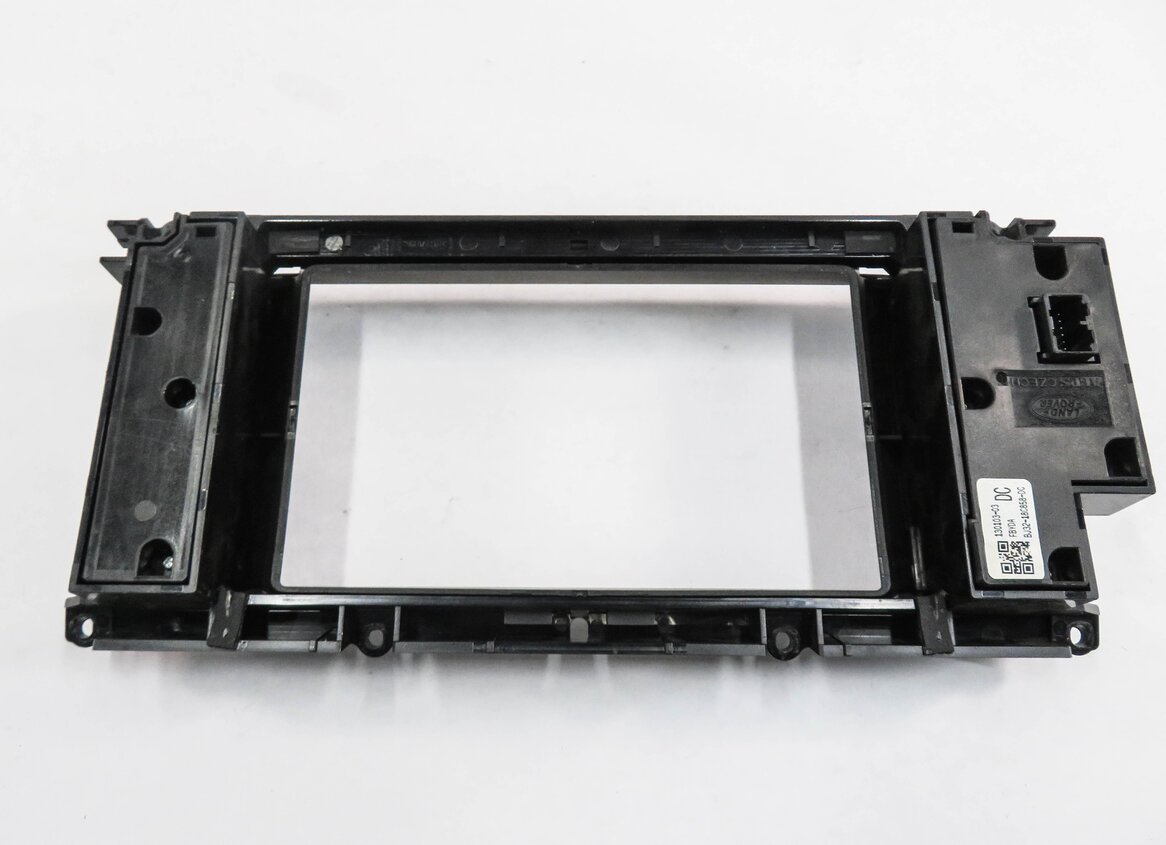 Thumbnail 7: 12-15 RANGE ROVER EVOQUE (L538) RADIO STEREO NAVIGATION SWITCH PANEL SCREEN TRIM