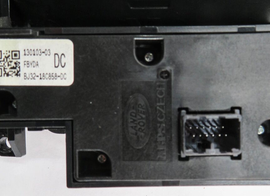 Thumbnail 8: 12-15 RANGE ROVER EVOQUE (L538) RADIO STEREO NAVIGATION SWITCH PANEL SCREEN TRIM