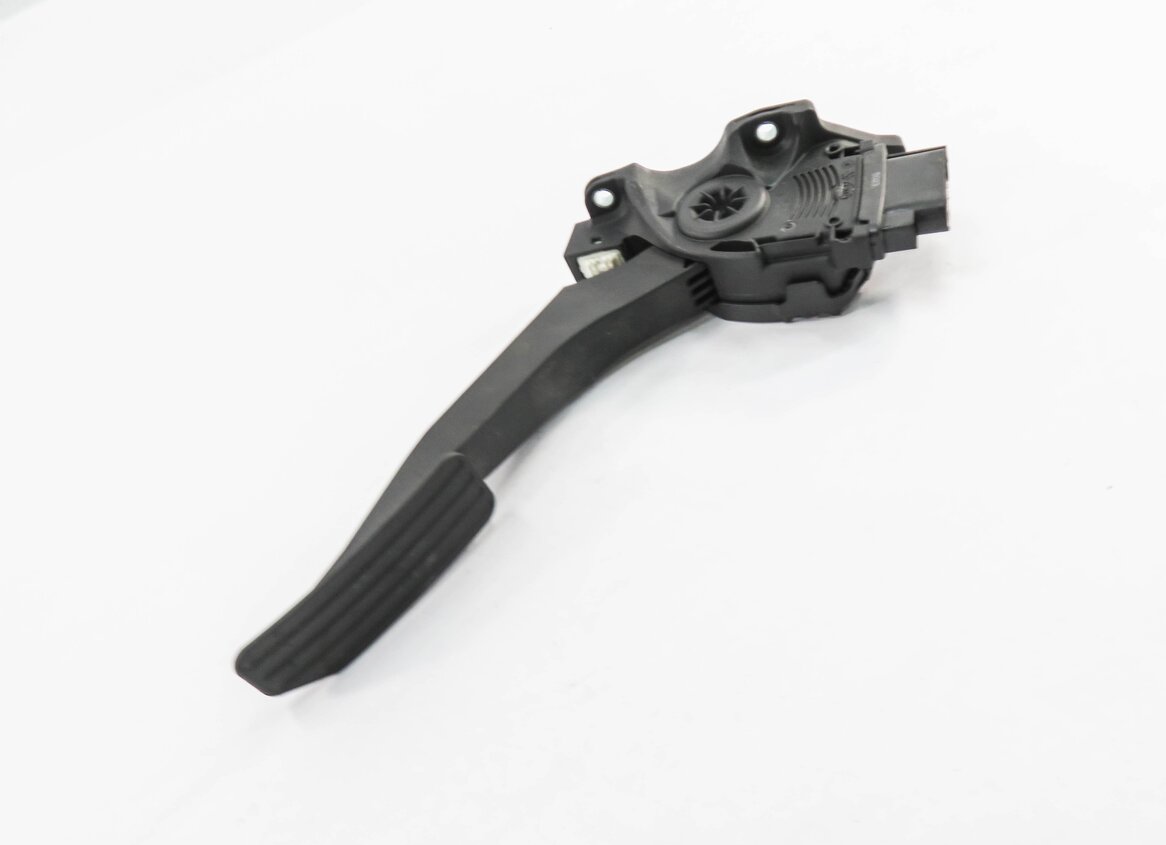 Thumbnail 1: 2013 RANGE ROVER EVOQUE (L538) GAS PEDAL FUEL THROTTLE ACCELERATOR PEDAL