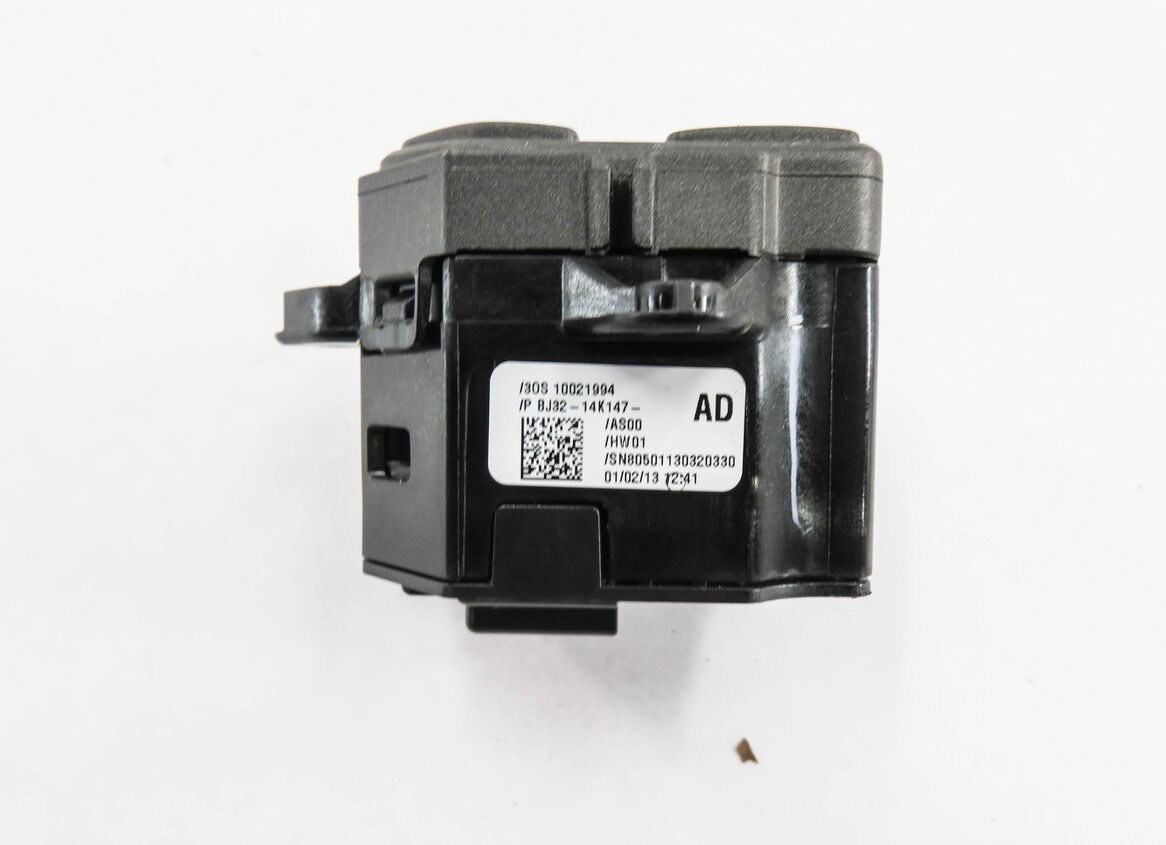 Thumbnail 7: 2013 RANGE ROVER EVOQUE (L538) TRACTION CONTROL SWITCH BUTTON