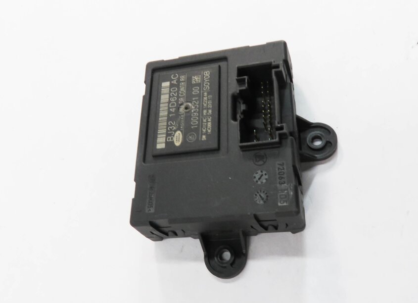 Thumbnail 3: 2013 RANGE ROVER EVOQUE (L538) RIGHT REAR DOOR CONTROL MODULE