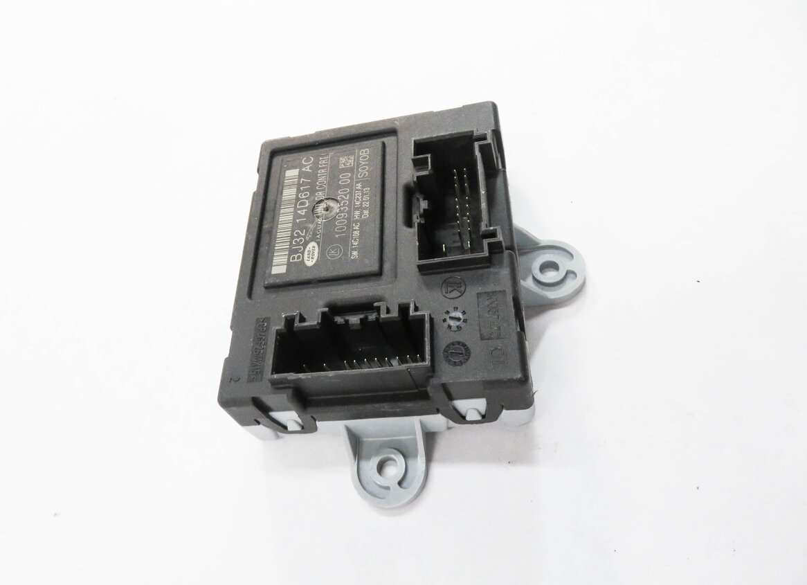 Thumbnail 3: 2013 RANGE ROVER EVOQUE (L538) RIGHT FRONT PASSENGER DOOR CONTROL MODULE