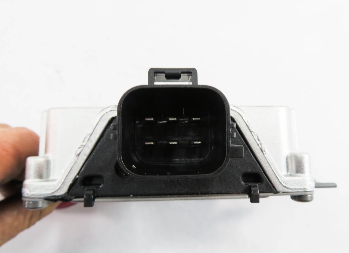Thumbnail 6: 2010-2015 LR2 LR4 EVOQUE RANGE ROVER SPORT (L320 L538) FUEL PUMP CONTROL MODULE