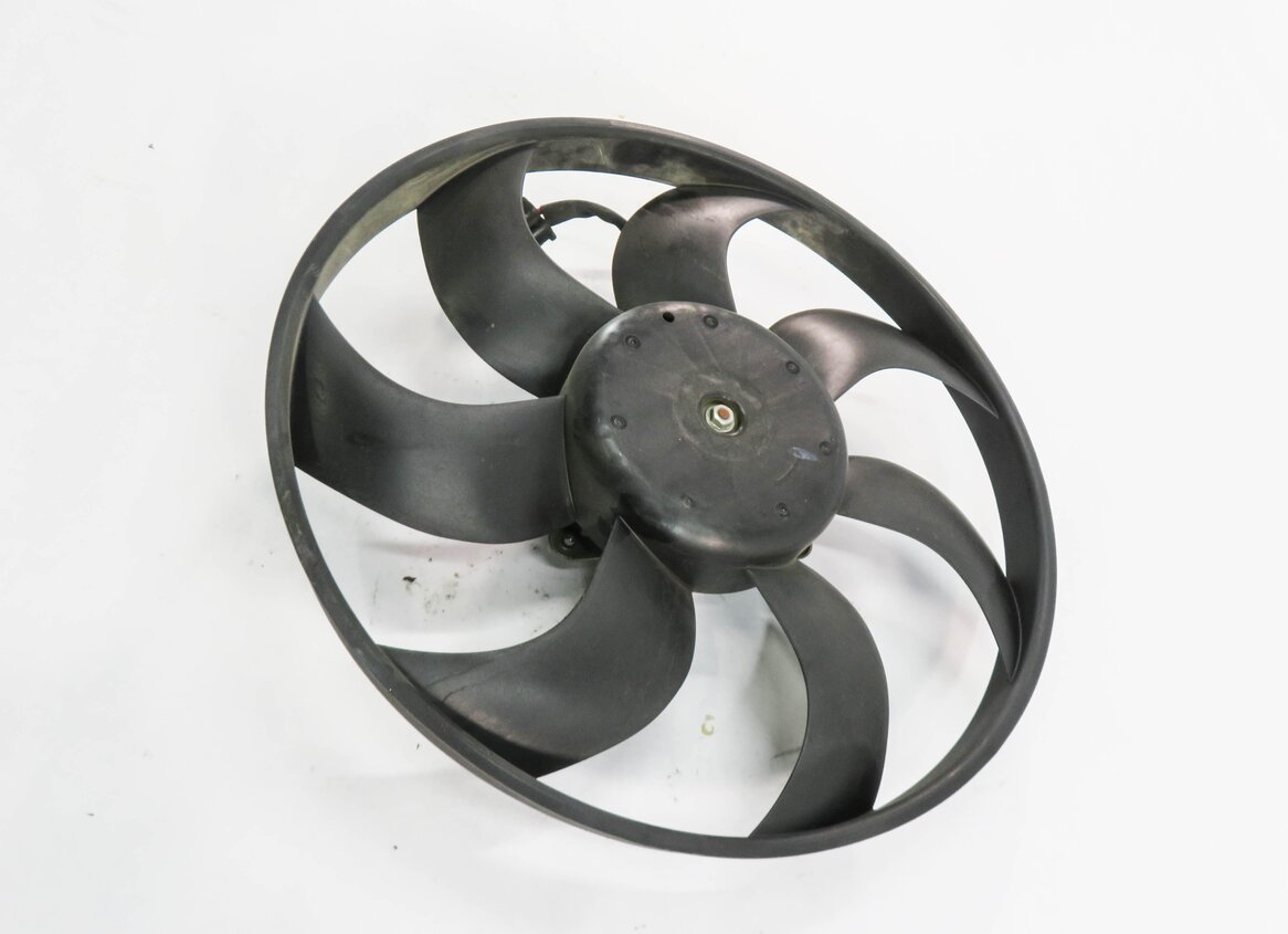 Thumbnail 3: 12-17 LR2 DISCOVERY SPORT RANGE ROVER EVOQUE (L538 L550) COOLING FAN (LARGE)