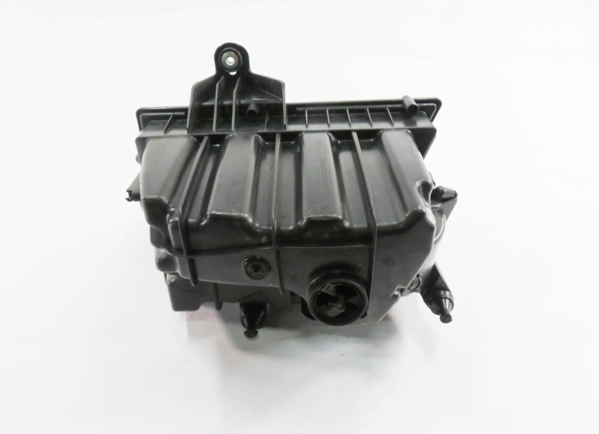 Thumbnail 7: 2012-2013 RANGE ROVER EVOQUE (L538) AIR FILTER BOX AIR CLEANER HOUSING