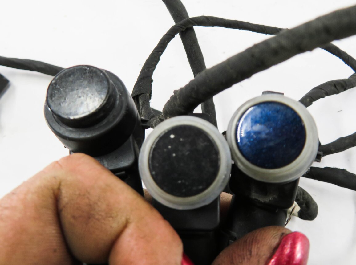 Thumbnail 6: 2014 MERCEDES GL550 (X166) FRONT PDC PARK DISTANCE SENSOR SET w/ HARNESS (BLUE)