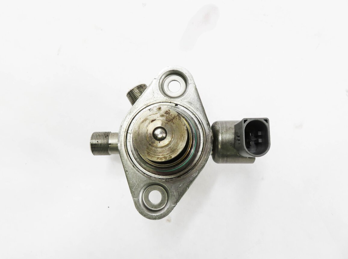 Thumbnail 7: 2011-2020 MERCEDES E500 E550 S600 SL450 SL550 GL550 - LEFT MECHANICAL FUEL PUMP