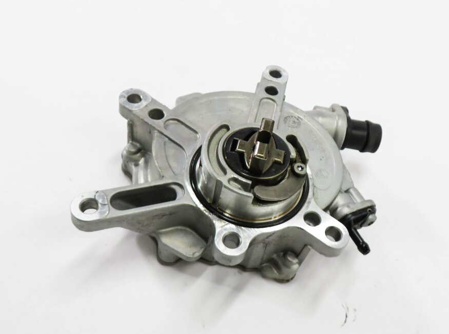 Thumbnail 1: 11-20 MERCEDES CL550 GL450 GL550 ML350 ML550 S400 S550 S600 SL550 - VACUUM PUMP