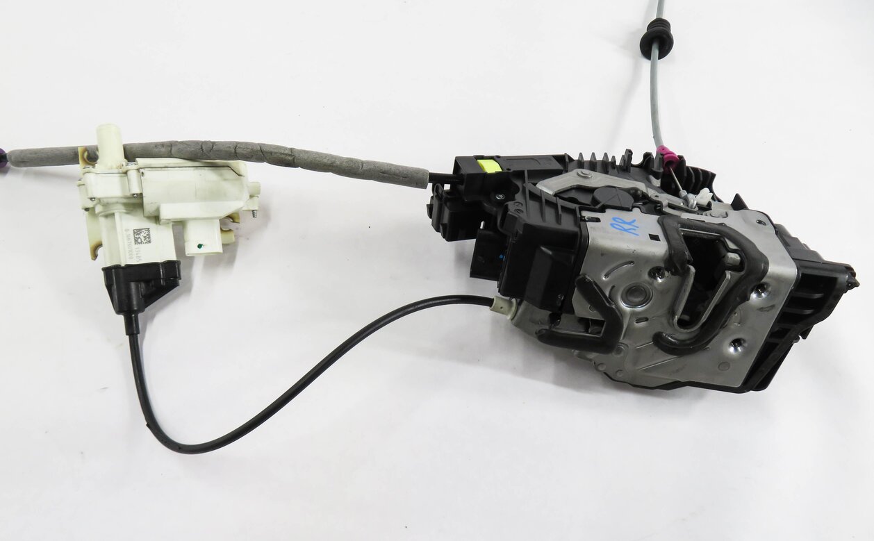 Thumbnail 5: 2013-2015 MERCEDES GL350 GL450 GL550 (X166) RIGHT REAR SOFT CLOSE DOOR LATCH