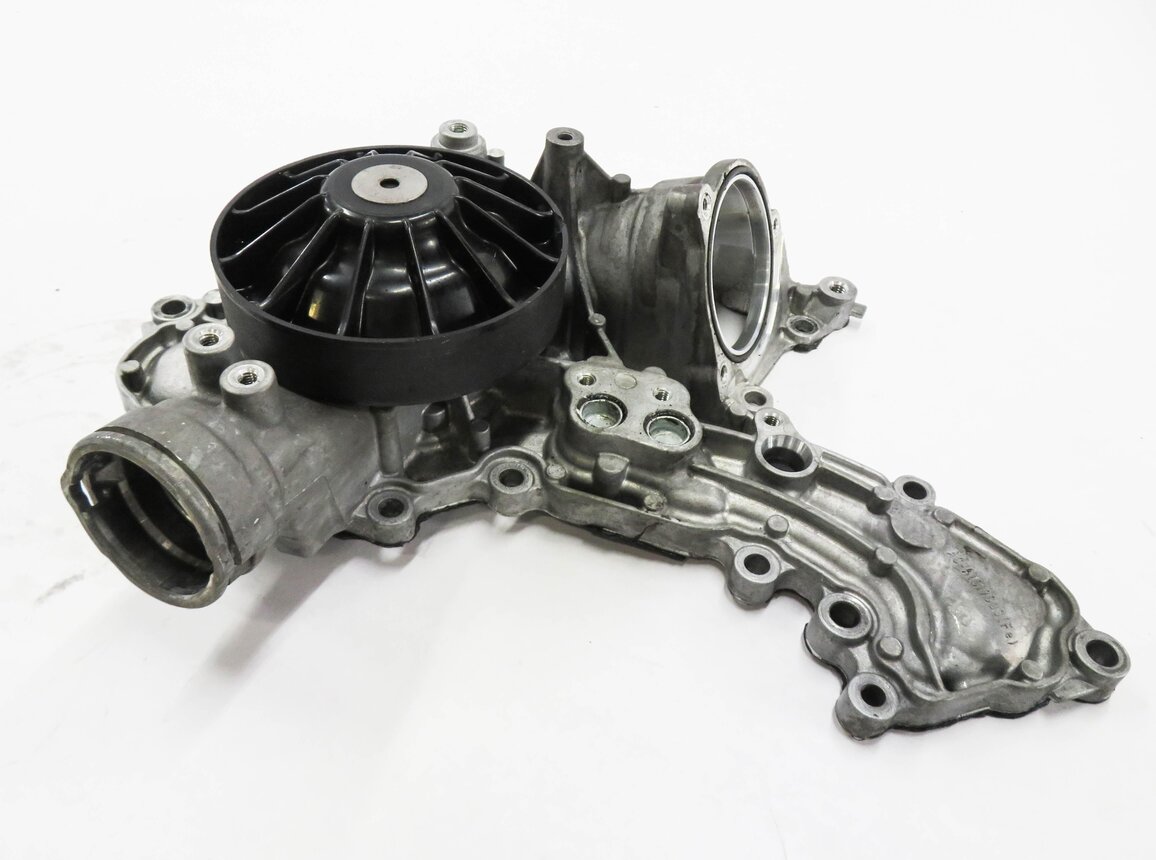 Thumbnail 1: 2011-2020 MERCEDES CL550 E550 GL450 GL550 ML550 S550 SL550 CLS550 - WATER PUMP