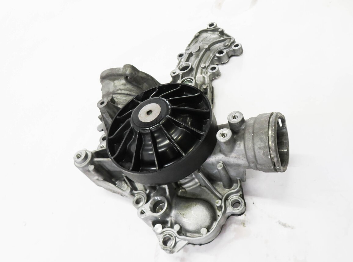 Thumbnail 4: 2011-2020 MERCEDES CL550 E550 GL450 GL550 ML550 S550 SL550 CLS550 - WATER PUMP