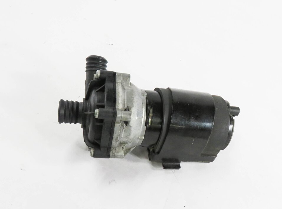 Thumbnail 2: 2014 MERCEDES GL550 (X166) 4.6L M278 ENGINE - AUX AUXILIARY WATER PUMP