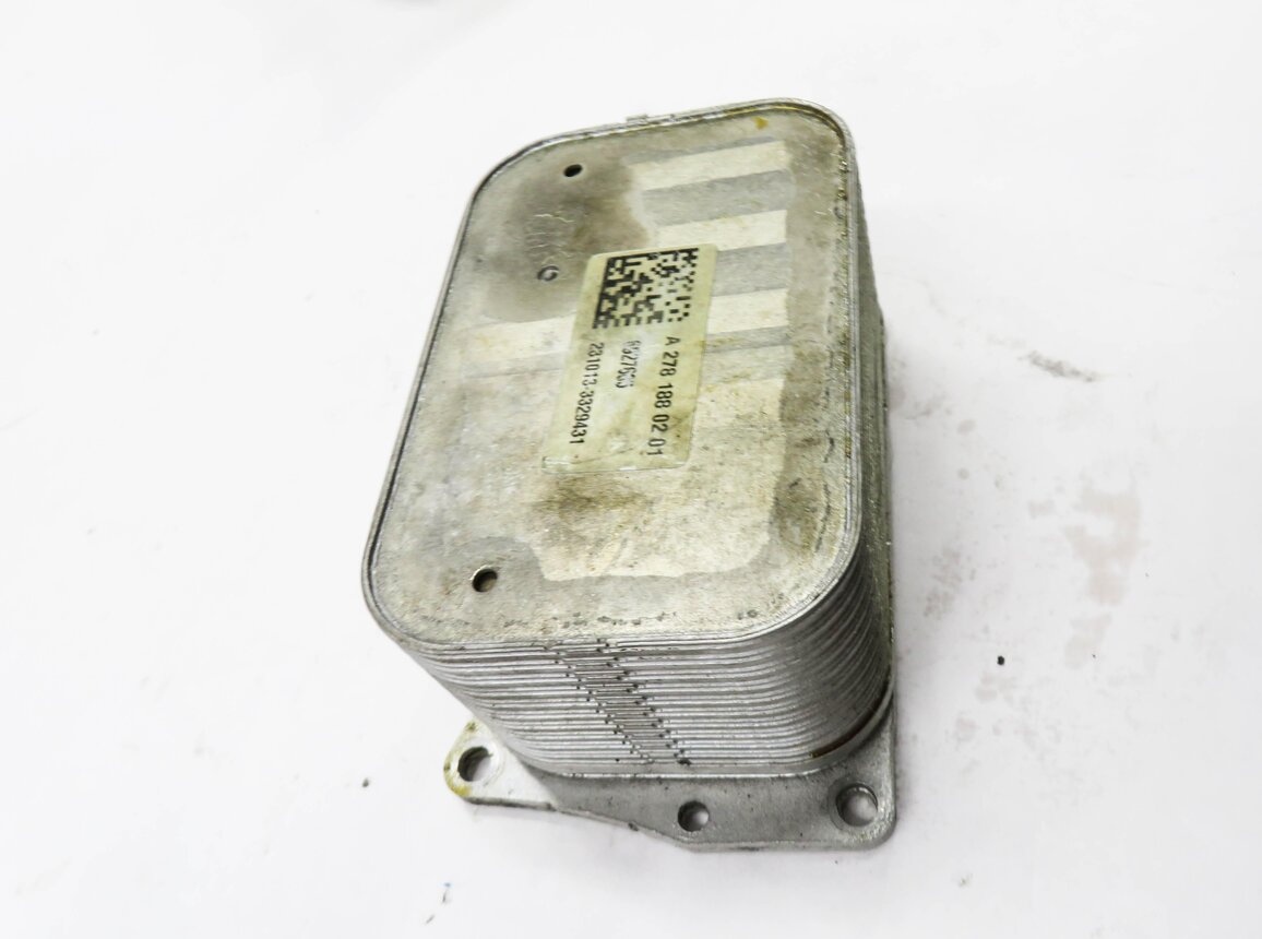 Thumbnail 3: 2011-2020 MERCEDES CL550 E550 GL450 GL550 ML550 S550 SL550 - ENGINE OIL COOLER