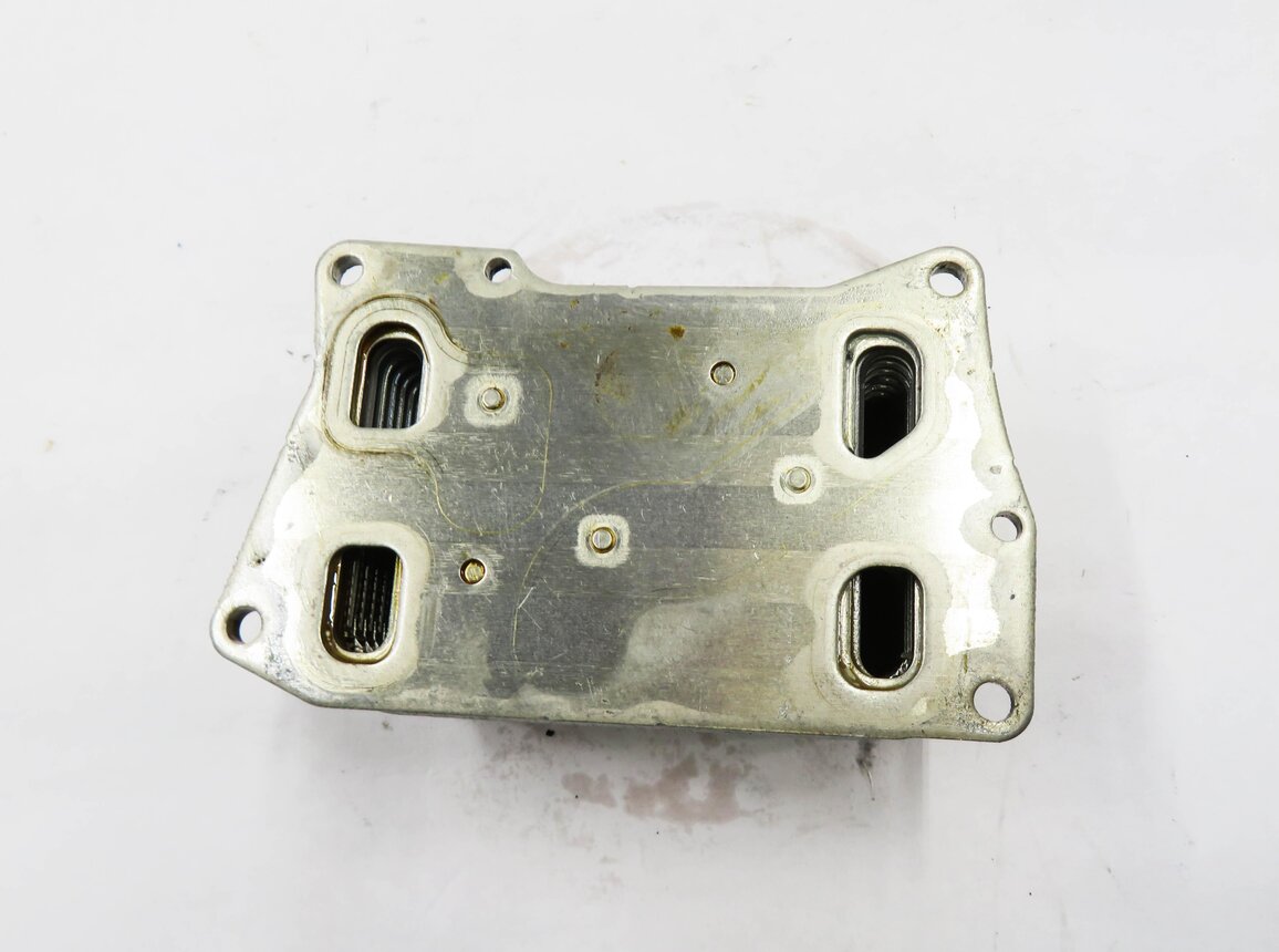 Thumbnail 6: 2011-2020 MERCEDES CL550 E550 GL450 GL550 ML550 S550 SL550 - ENGINE OIL COOLER