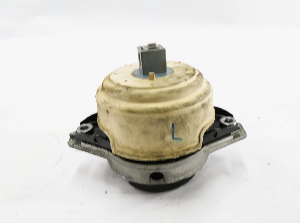 Thumbnail 2: 2014 MERCEDES GL550 (X166) 4.6L M278 ENGINE - MOTOR MOUNT