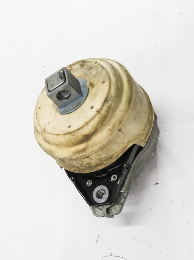 Thumbnail 3: 2014 MERCEDES GL550 (X166) 4.6L M278 ENGINE - MOTOR MOUNT