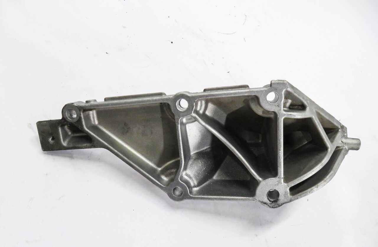 Thumbnail 6: 2014 MERCEDES GL550 (X166) 4.6L M278 ENGINE - MOTOR MOUNT BRACKET SET-2