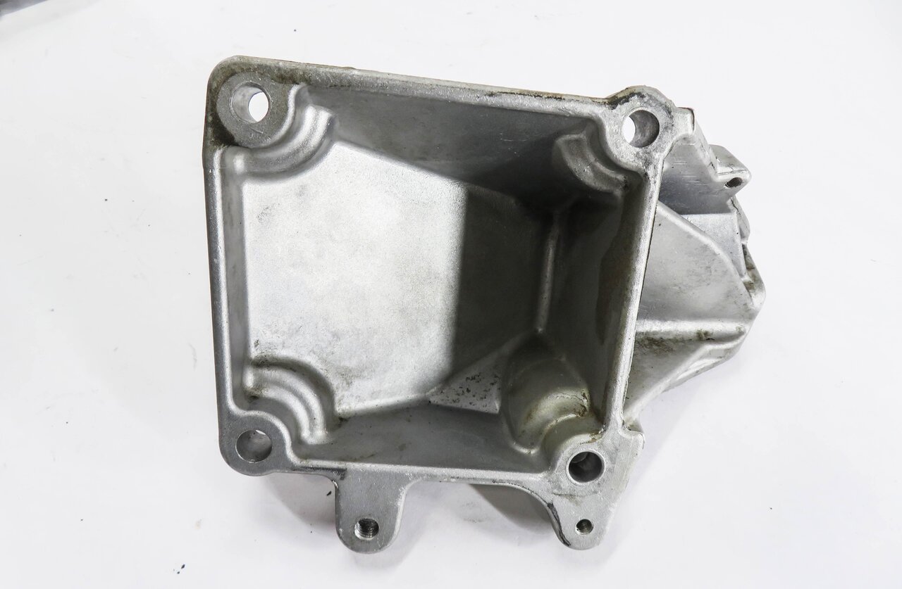 Thumbnail 8: 2014 MERCEDES GL550 (X166) 4.6L M278 ENGINE - MOTOR MOUNT BRACKET SET-2