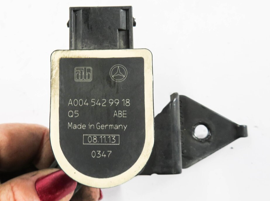 Thumbnail 6: 2014 MERCEDES GL550 (X166) LEFT FRONT DRIVER SUSPENSION HEIGHT LEVEL SENSOR